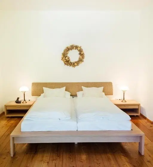 Sviitti, Weinhaus Nigl Hotel, Restaurant Und Spa