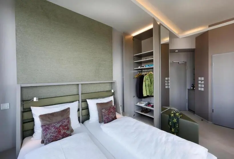 Deluxe-huone Järvinäkymä, Aquaturm Hotel & Energie