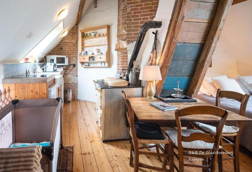 Люкс Повышенной Комфортности, De Stadsboerderij