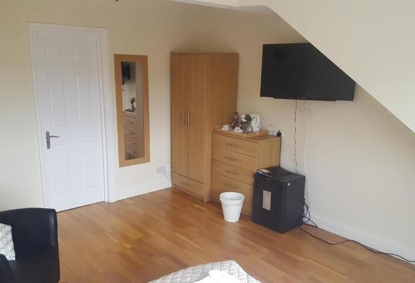 Номер Deluxe, Kathleen House