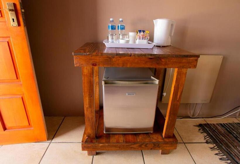 اتاق استاندارد, Tambati Overnight And Conference Center