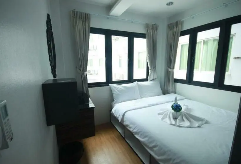 اتاق استاندارد یک نفره, Darin Hostel
