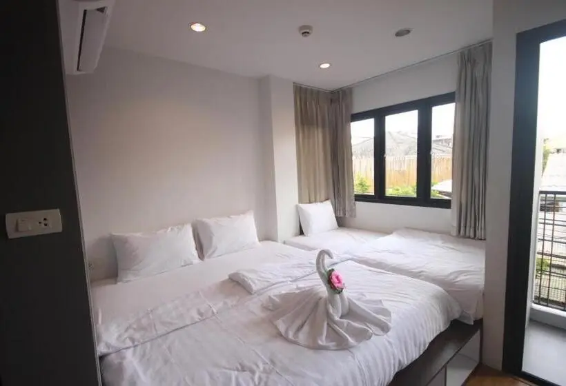 اتاق استاندارد سه نفره, Darin Hostel