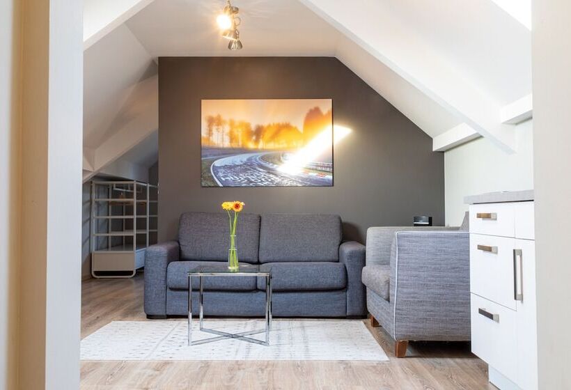 Люкс, Apex Nürburg