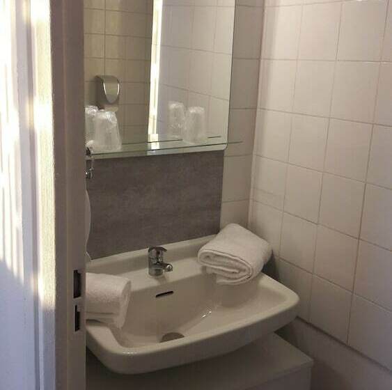 חדר סטנדרט, Chez Nous