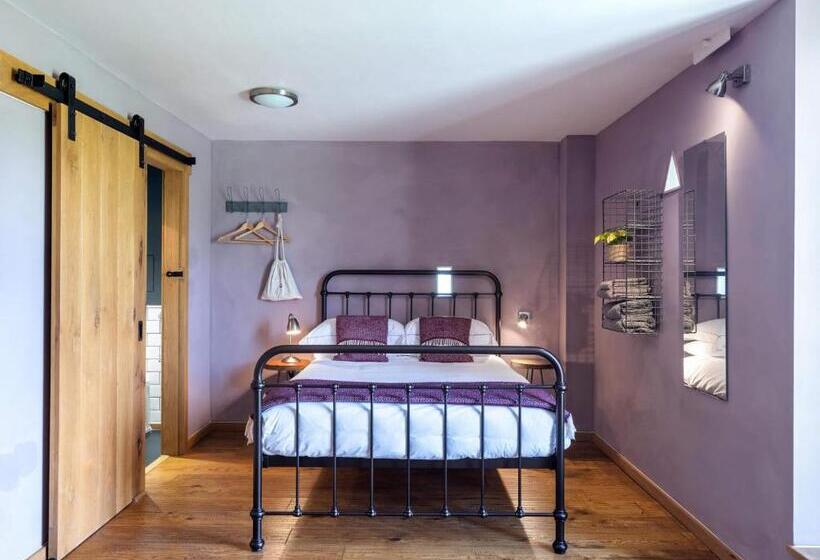 Номер Deluxe, Flint Barns, Rathfinny Wine Estate