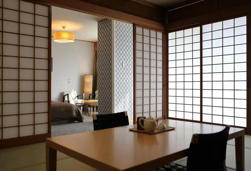 Deluxe-perhehuone, Okutsu Onsen Komeya Club