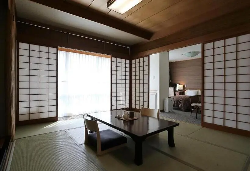 Deluxe-perhehuone, Okutsu Onsen Komeya Club