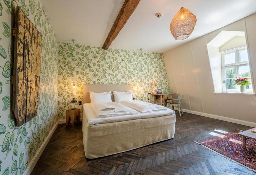 주니어 스위트, Renthof Kassel