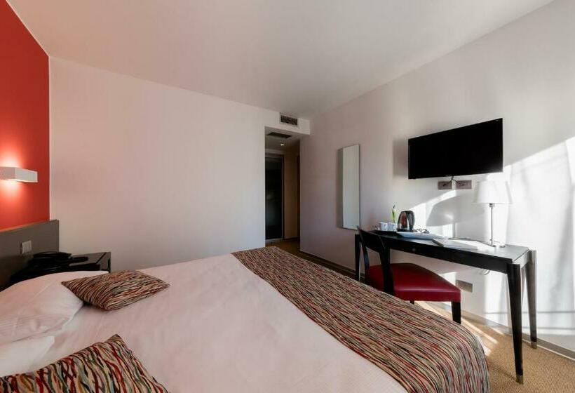 غرفة قياسية, Valeria