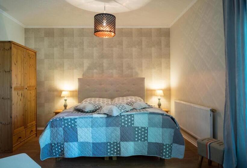 Номер Стандарт с Балконом, Landhotel Eifellust