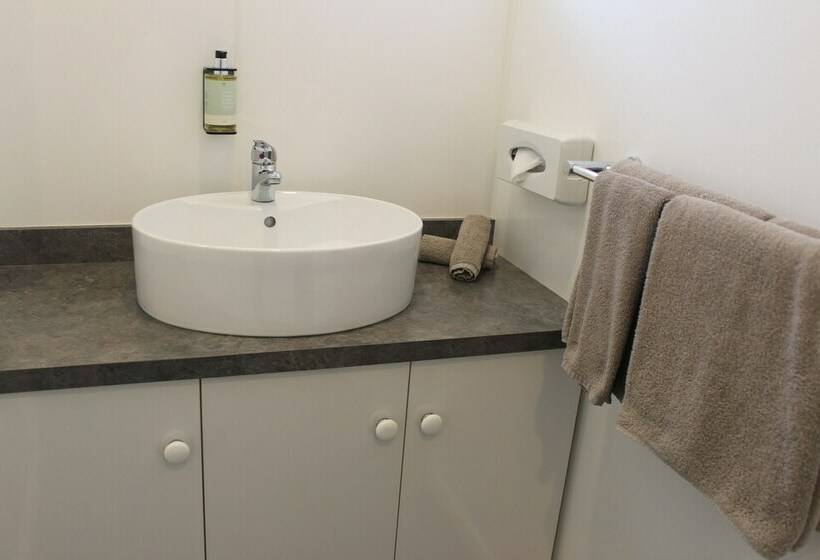 Апартаменты 2 Спальни, Riverlea Motel