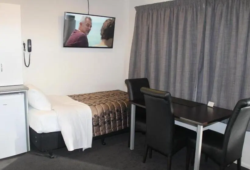 Huoneisto 1 Makuuhuone, Riverlea Motel