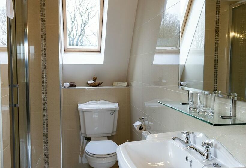 غرفة ديلوكس رباعية, Lake House B&b