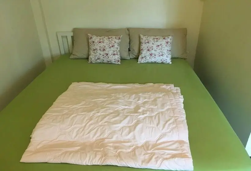اتاق استاندارد, Fon Hostel