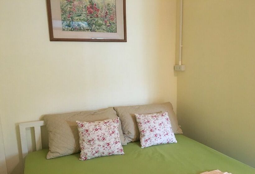 اتاق استاندارد, Fon Hostel