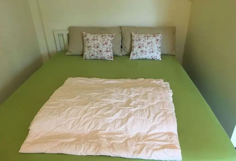 اتاق استاندارد, Fon Hostel