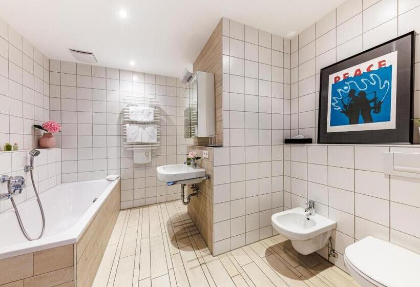 Suite with lake view, Aika Seaside Living