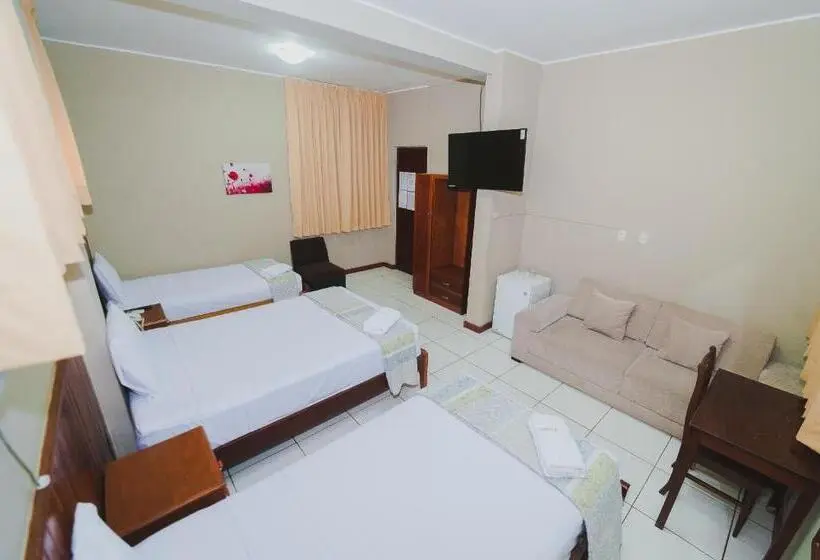 Standard Kolmen Hengen Huone, America Pucallpa