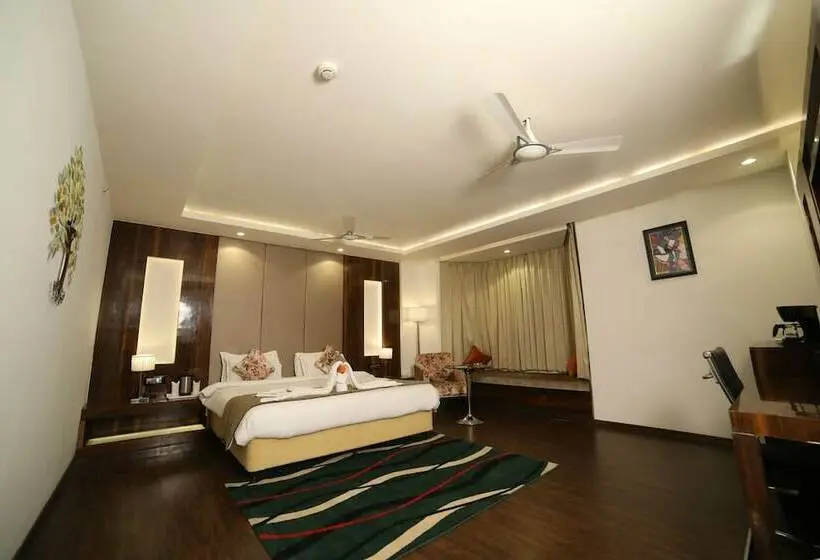 Sviitti, 5 Flowers Ananta Elite, Kota