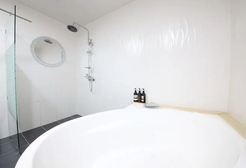 デラックスルーム, Instar Hotel Yangsan