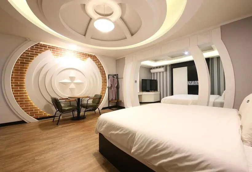 デラックスルーム, Instar Hotel Yangsan