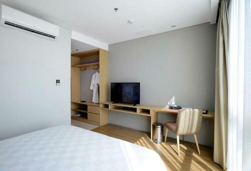 استودیو استاندارد با تخت کینگ, Midtown Residence Surabaya