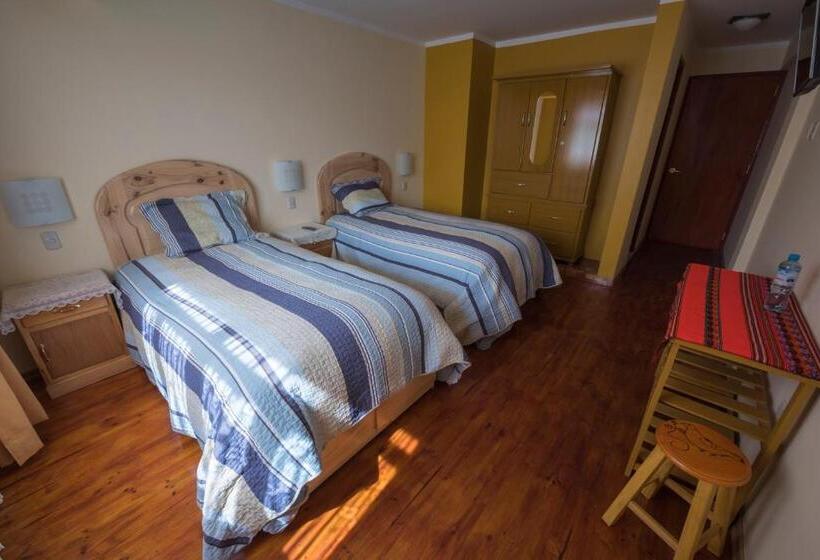 اتاق استاندارد با چشمانداز باغ, Morales