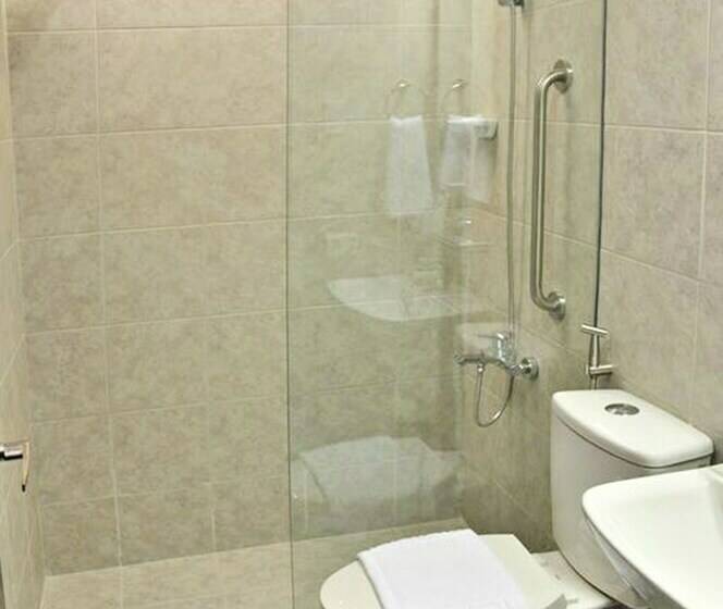 Camera Superiore, Ritz Astor