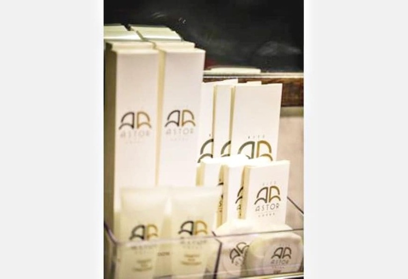 Camera Superiore, Ritz Astor