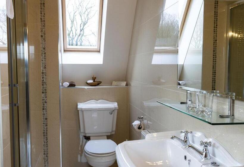 غرفة ديلوكس رباعية, Lake House B&b