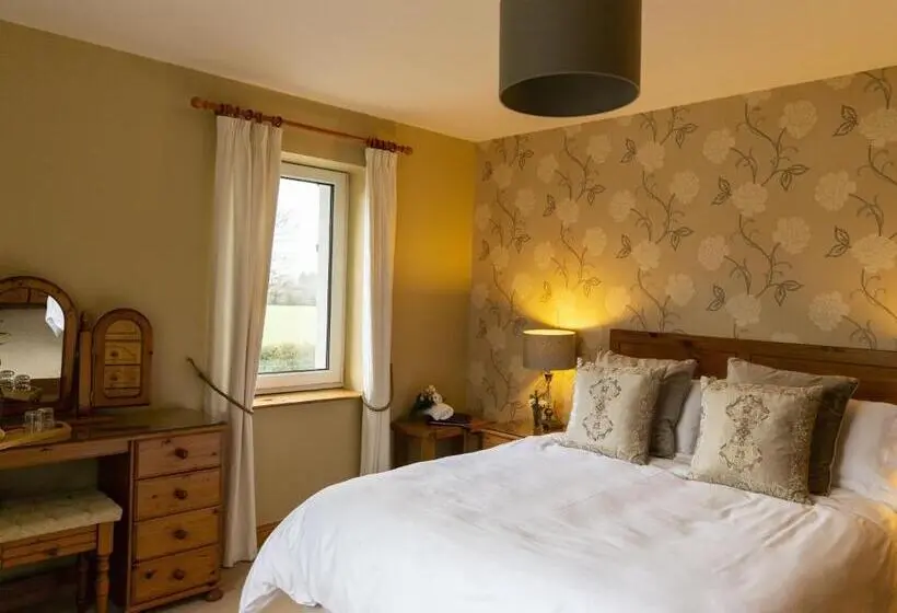Basic-huone, Lake House B&b