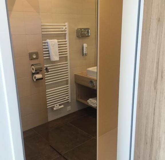 غرفة ديلوكس, Burg Rooms 24h Self Check In