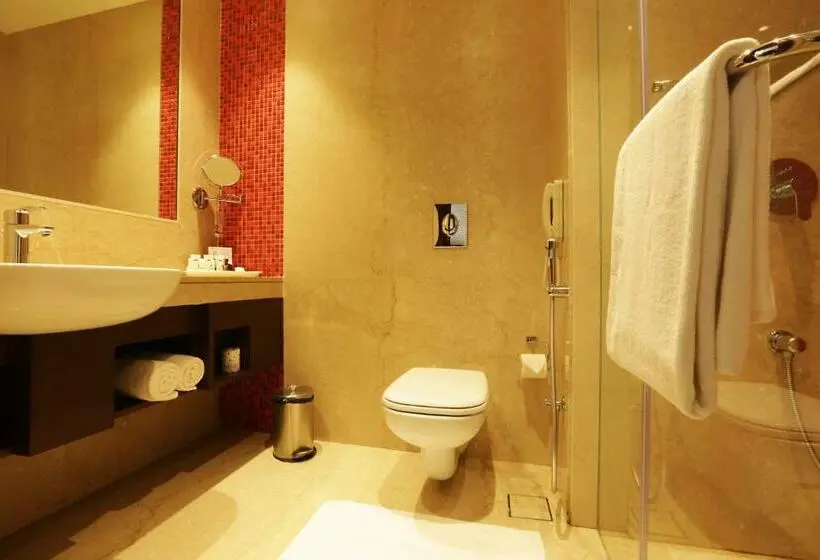 スタンダードルーム, Ramada By Wyndham Lucknow Hotel And Convention Center