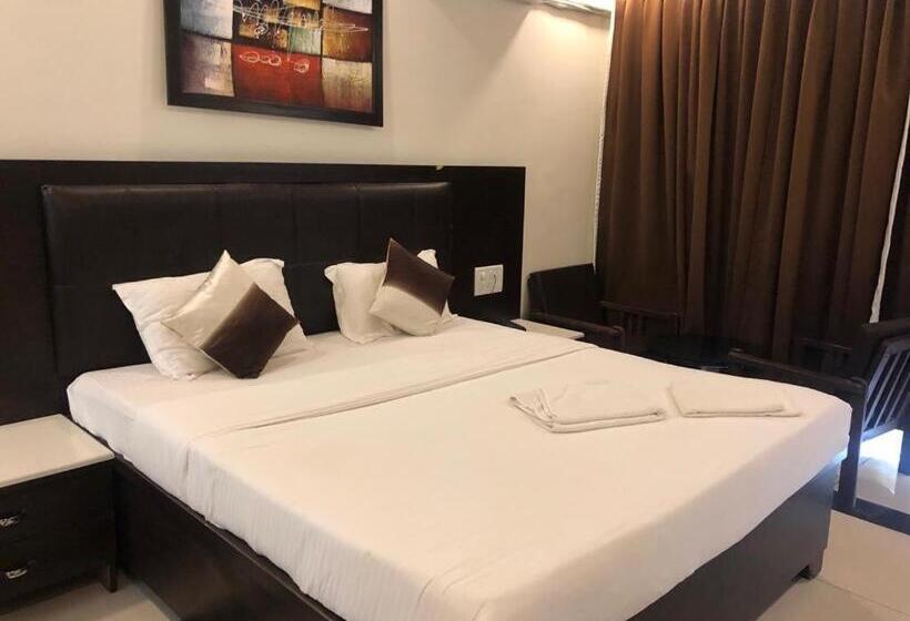 Habitació Deluxe Llit King, Maitree