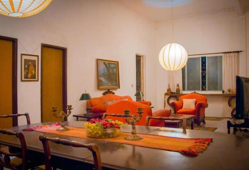 غرفة قياسية, Solar Dos Tchuccos