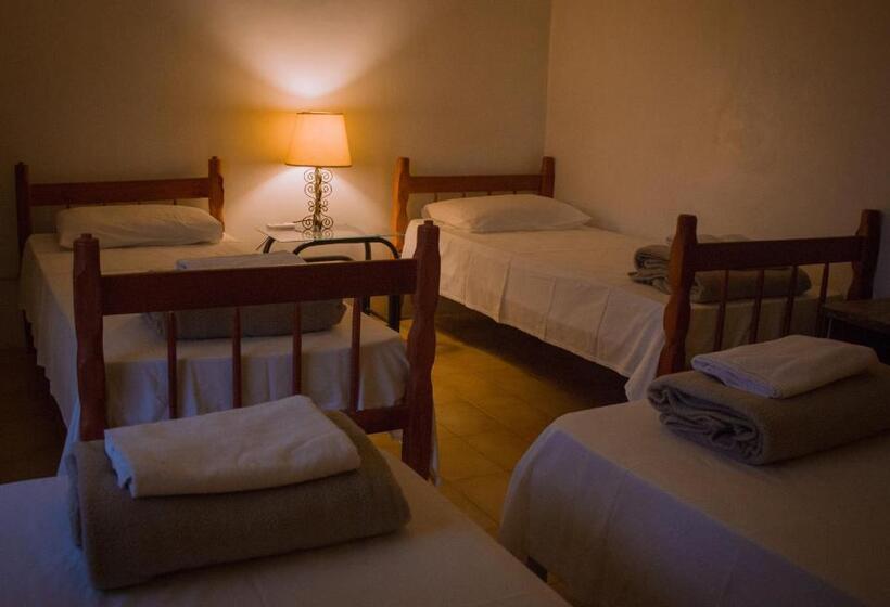 غرفة كومفورت ثلاثية, Solar Dos Tchuccos