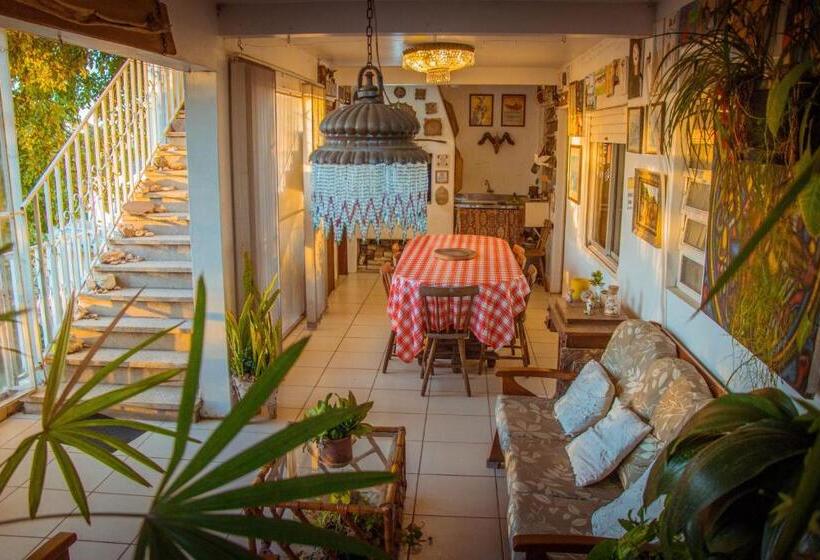 غرفة كومفورت ثلاثية, Solar Dos Tchuccos