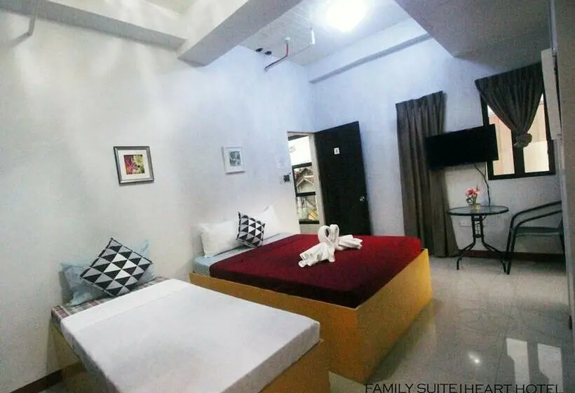 Perhesviitti, Heart Hotel And Services