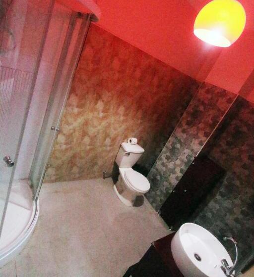 سوییت خانوادگی, Heart Hotel And Services