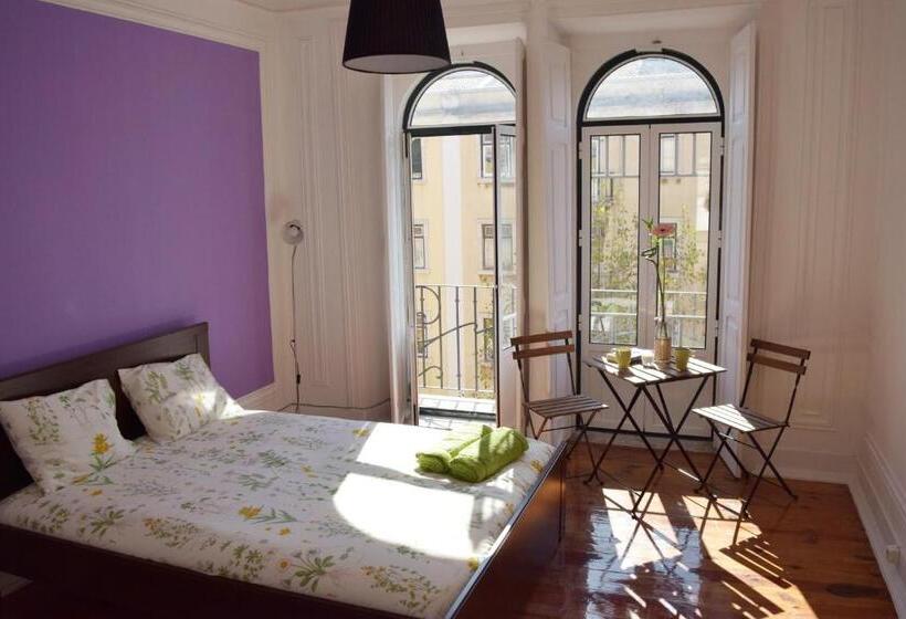 اتاق لوکس با بالکن, Nations Rooms