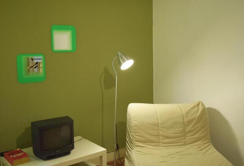 اتاق استاندارد, Nations Rooms