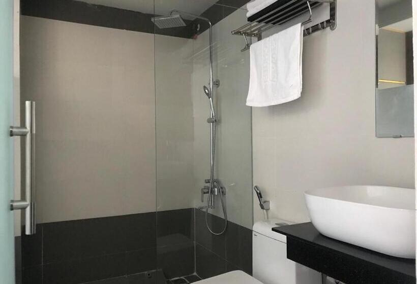 اتاق سوپریور سه تخته, Abay