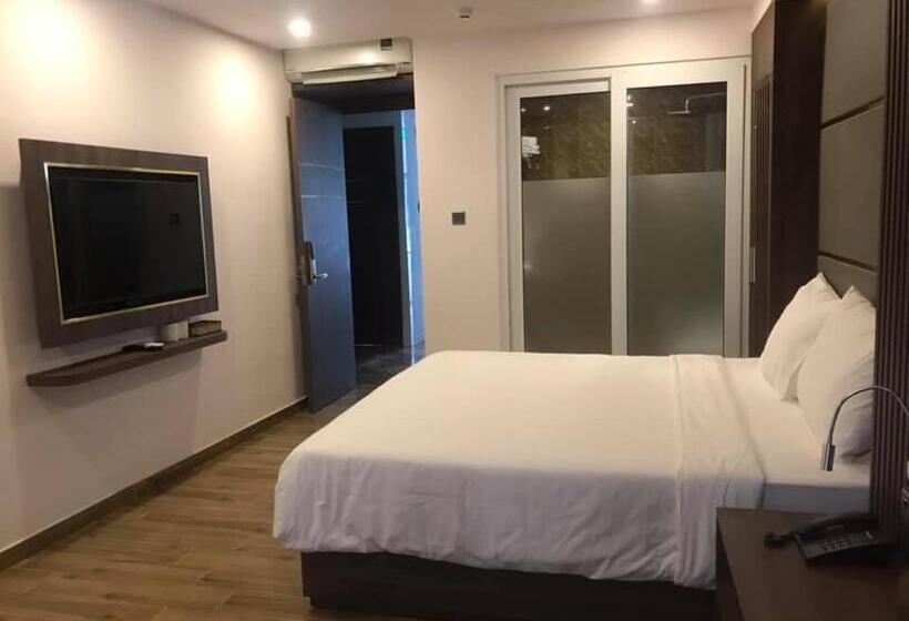 اتاق لوکس, Abay