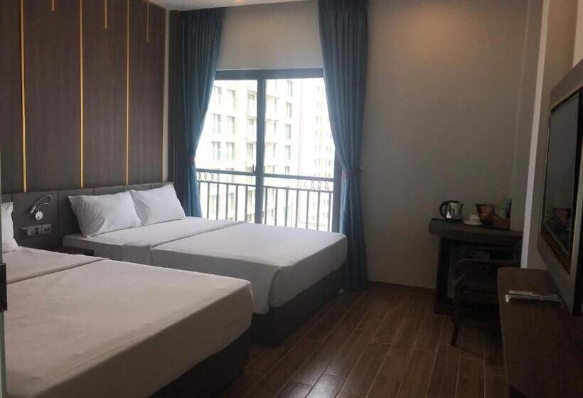 اتاق سوپریور چهار تخته, Abay