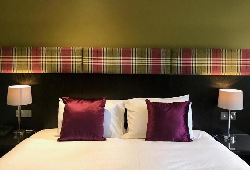 غرفة قياسية, Clan Macduff