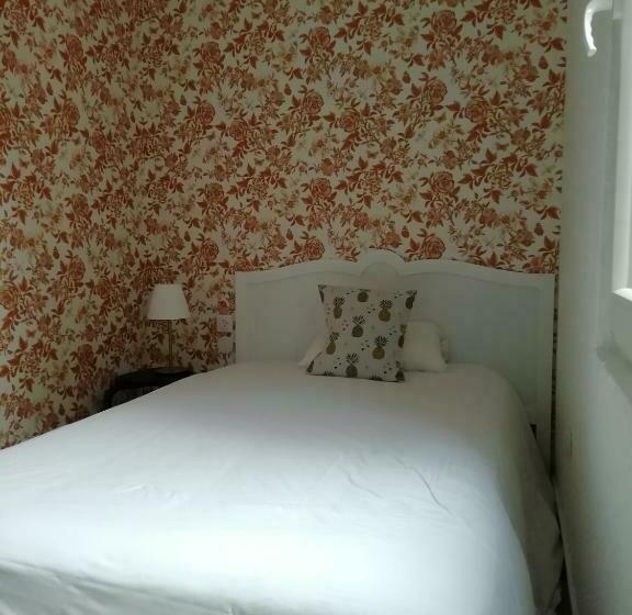 اتاق استاندارد یک نفره, Du Theatre