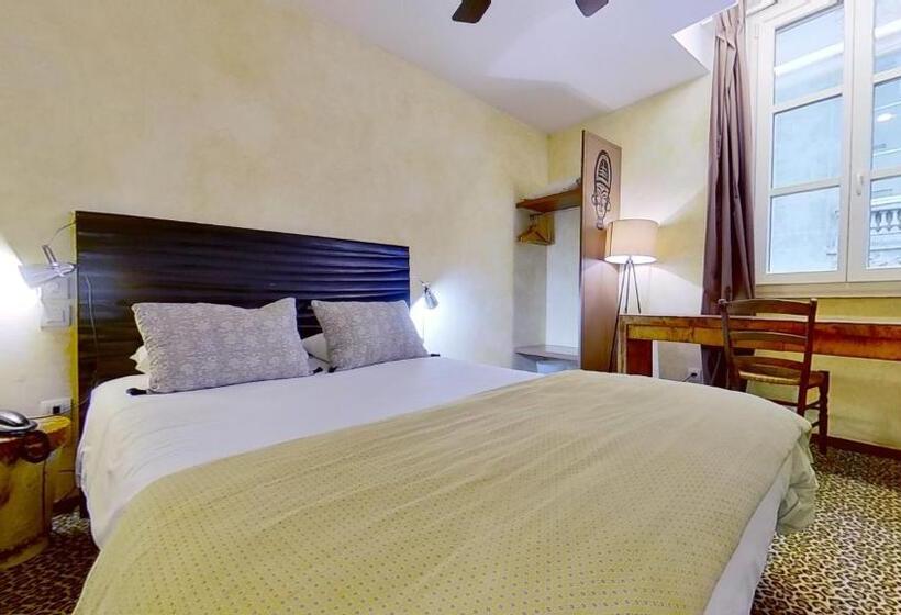 اتاق استاندارد, Du Theatre