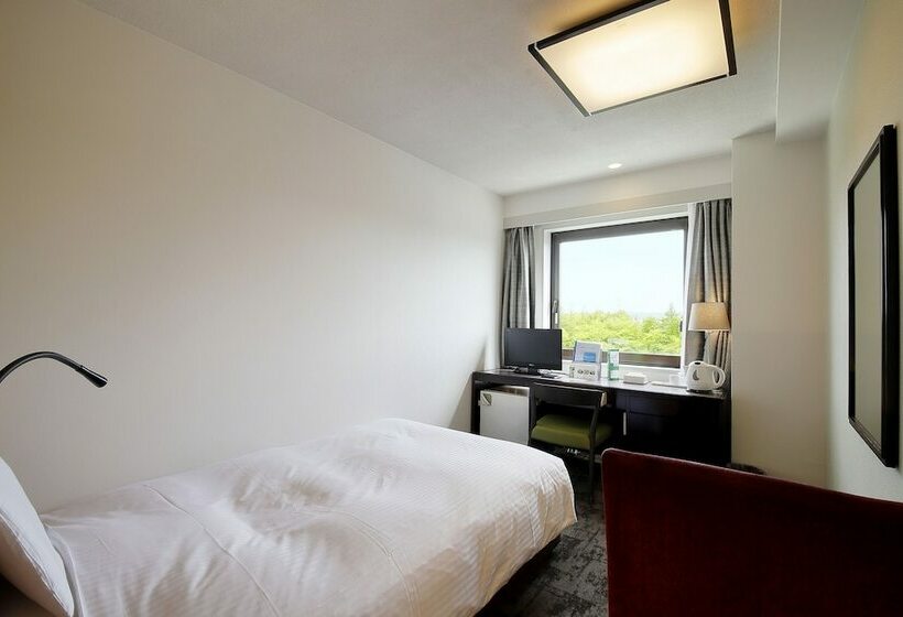 标准单人间, Garden Palace