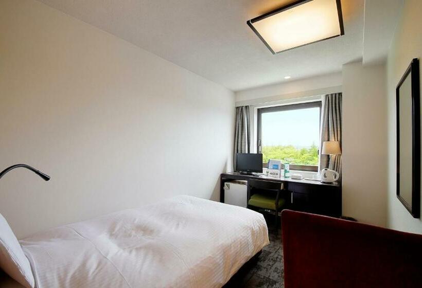 标准单人间, Garden Palace